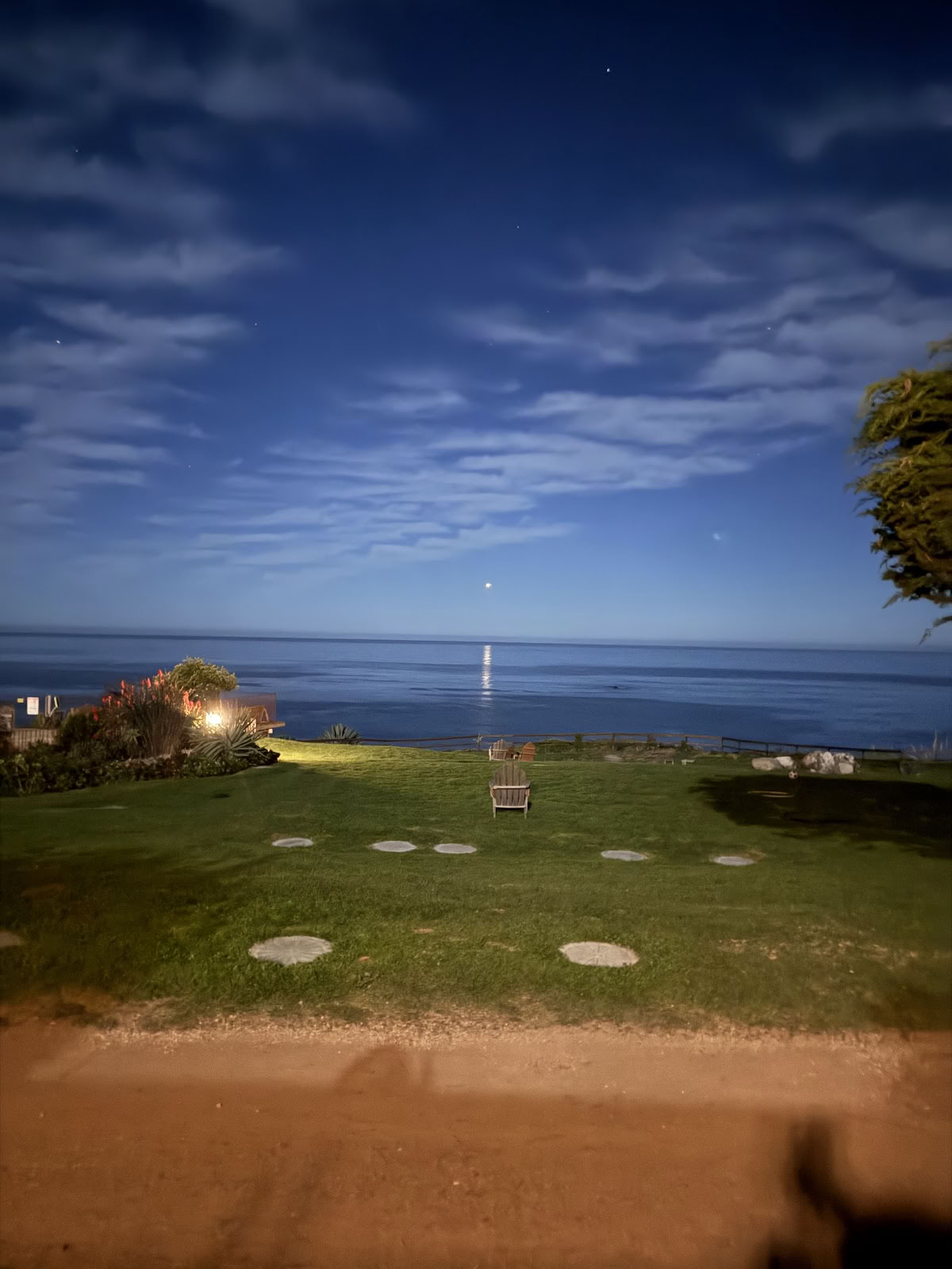 Los Baños, Esalen