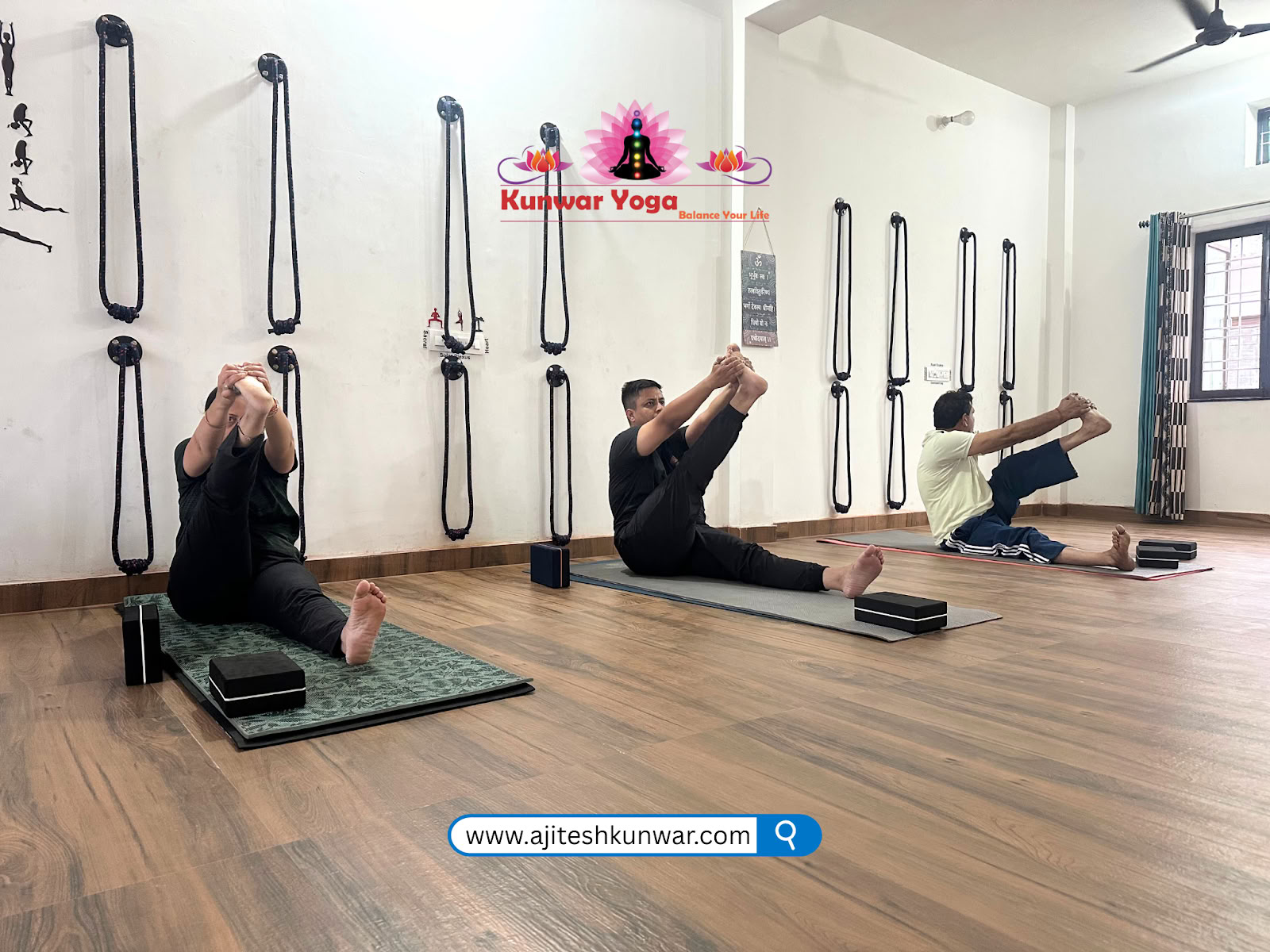 Clases de yoga de Kunwar | Clases de yoga en Dehradun | Curso de yoga en Dehradun | Formación de profesores de yoga en Dehradun