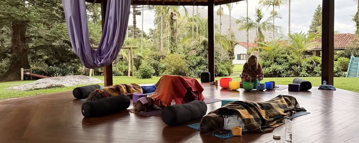 Mama Shanti – retiro de yoga