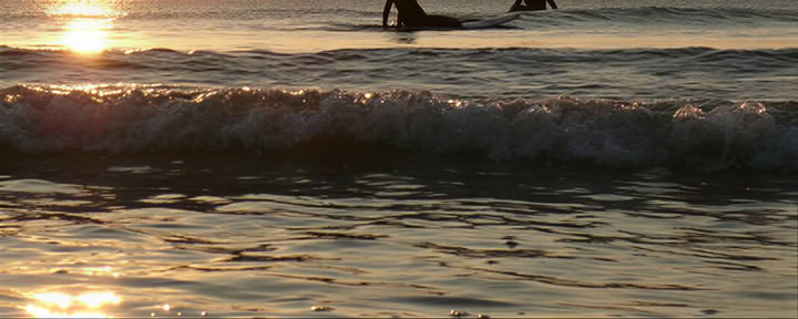 Momento de surf y yoga