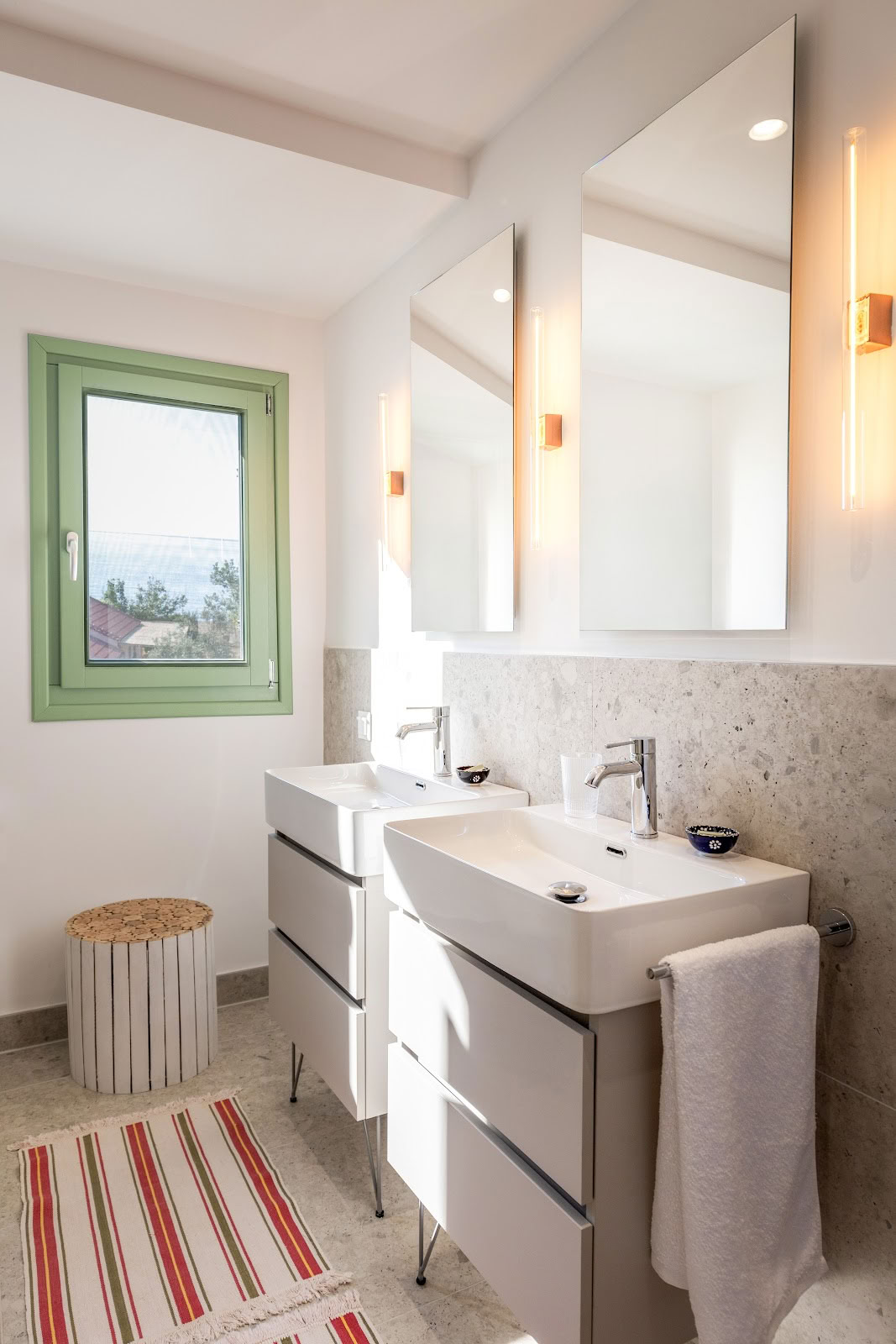 Peli Kastri Guesthouse y Retiro