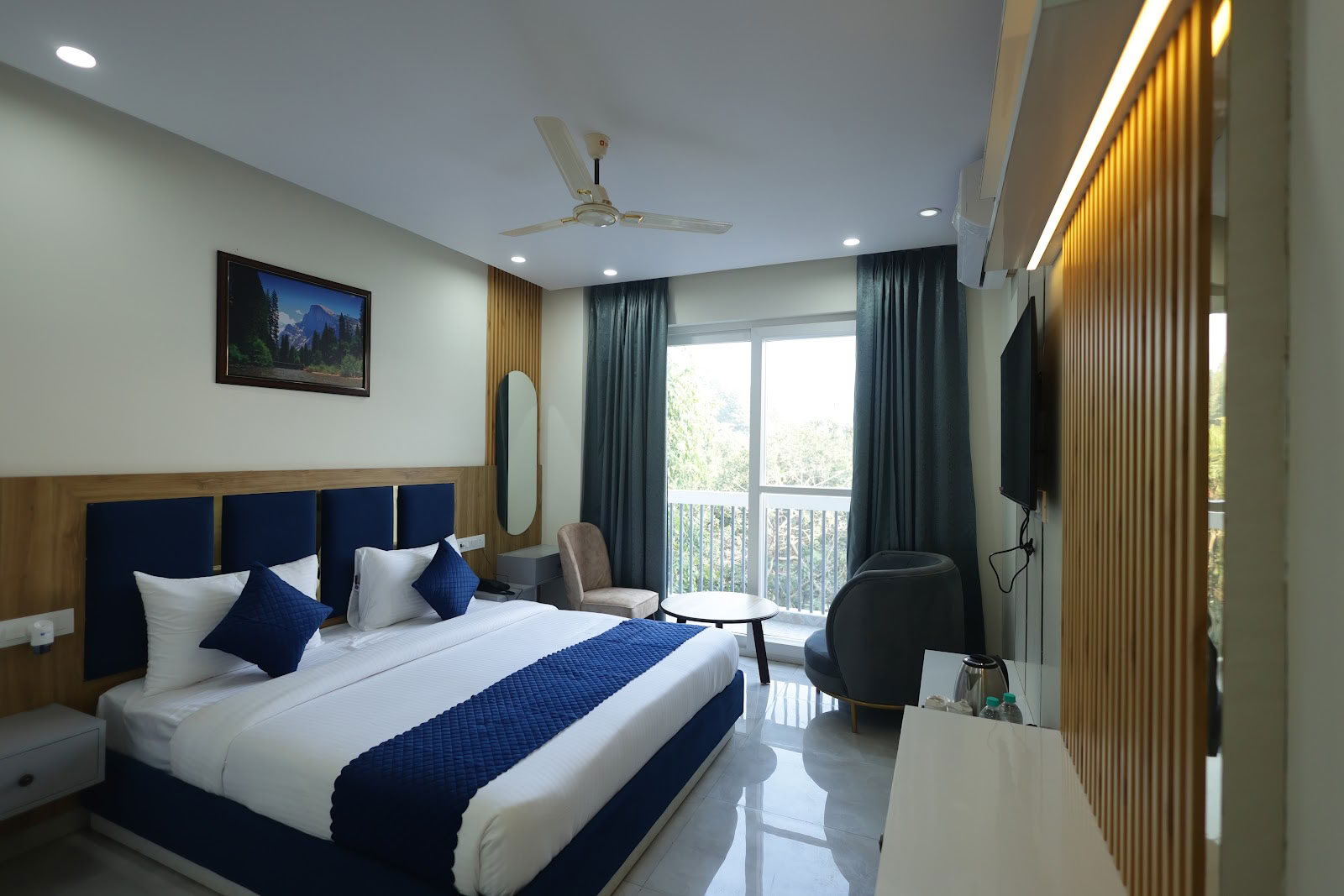 Raíces y Cumbres - Retiro de yoga de lujo y hotel boutique en Rishikesh