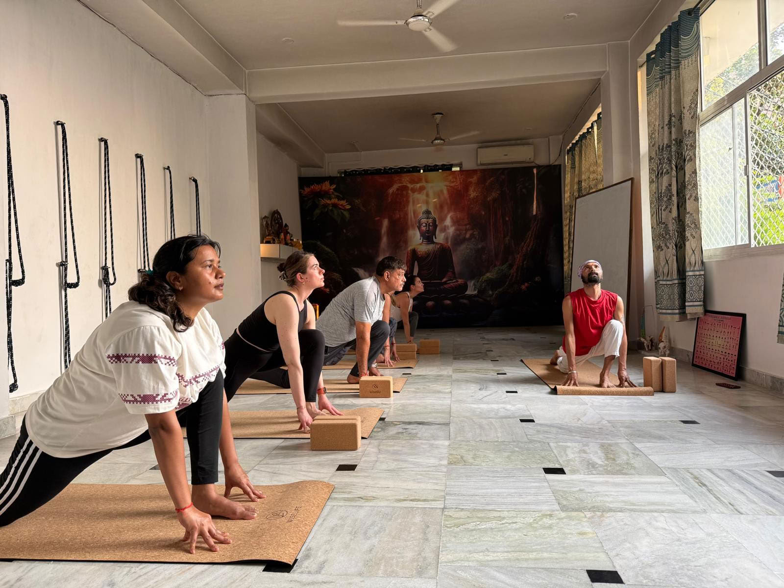 Escuela Yoga Valley de Rishikesh | Formación de Profesores de Yoga en Rishikesh