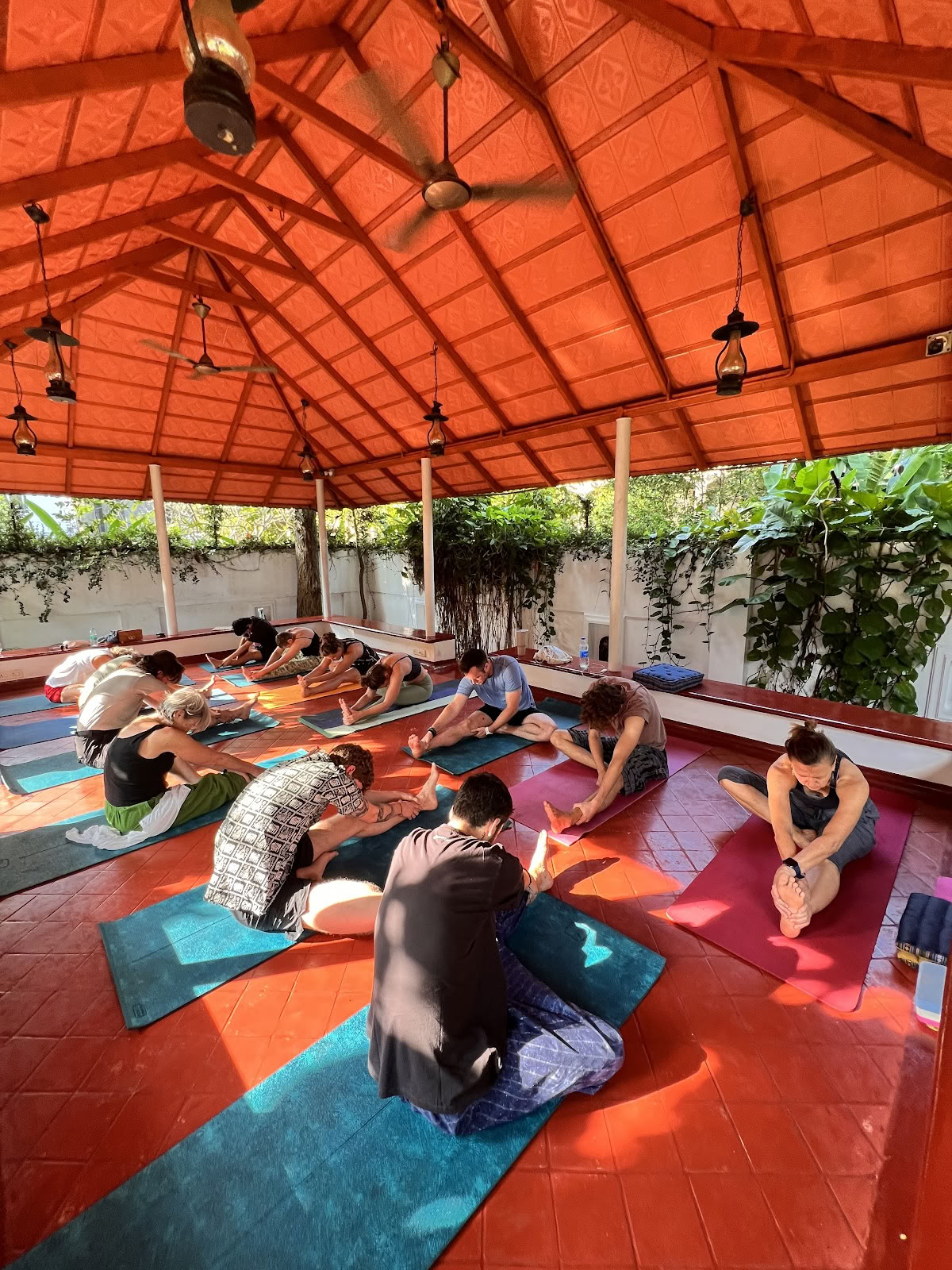 Escuela Santhi de Yoga y Estudios de Vedanta