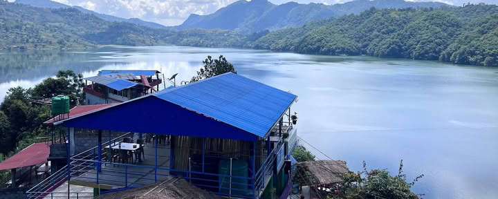 Shivalaya Yoga Ashram en Nepal - Formaciones de profesores de yoga y retiros