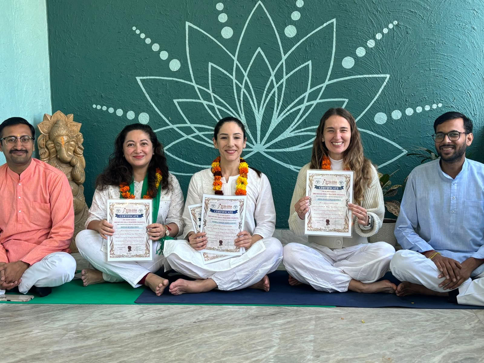 Sri Yoga Ashram | Proveedor de cursos de formación de profesores de yoga en Rishikesh