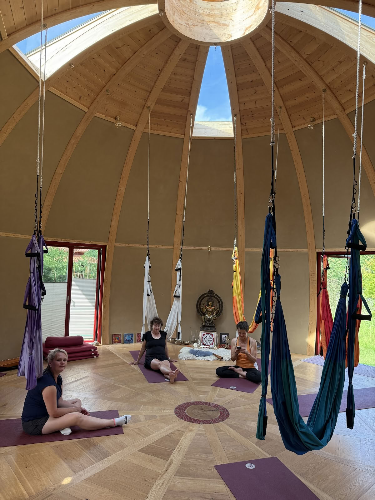 Yogini Dome - Espacio de Sonido del Silencio / Retiro, Yoga y Meditación