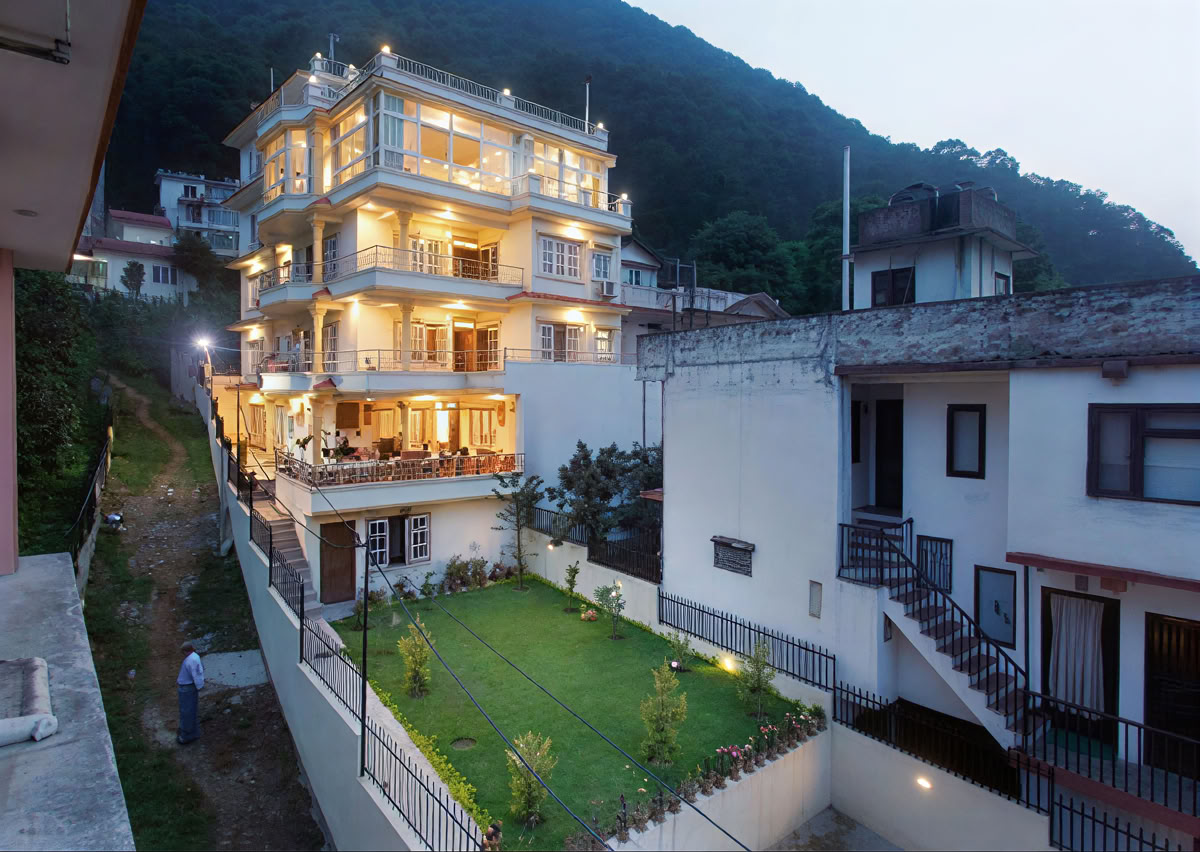 Centro de Formación de Profesores de Yoga y Retiro de Nepal
