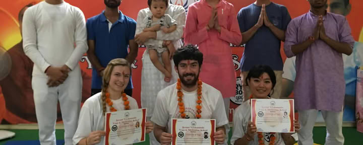 Escuela de Yoga y Meditación Swami Vivekanand 