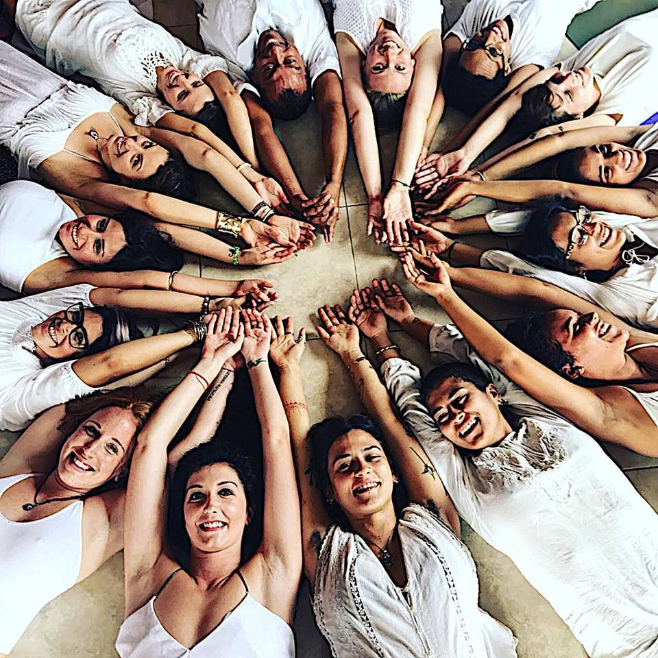 YiA YOGA Escuela Internacional de Transformación Personal y Yoga