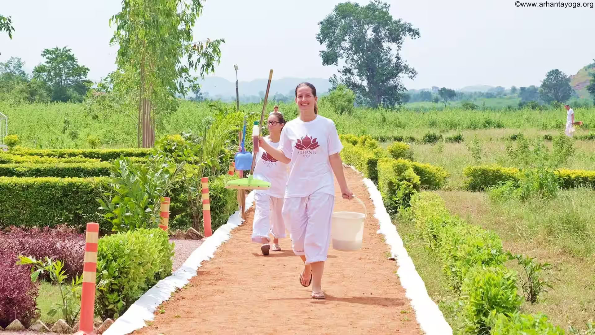 Arhanta - Ashram de formación de profesores de yoga en la India