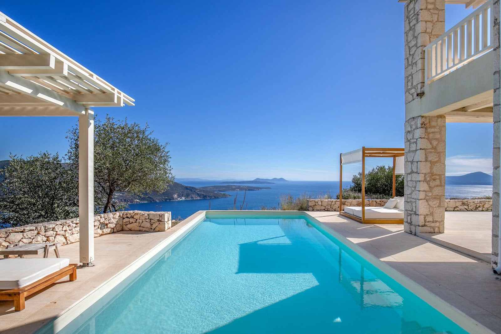 Urania Luxury Villas