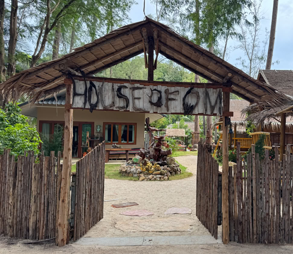 Casa de Om, playa de Bovy