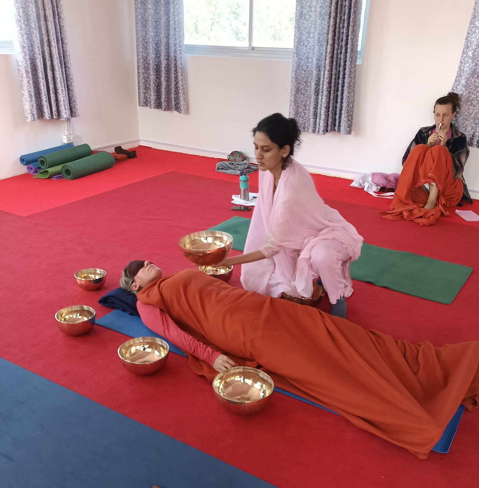 Academia Damini Sargam - Curso de sanación sonora en Rishikesh
