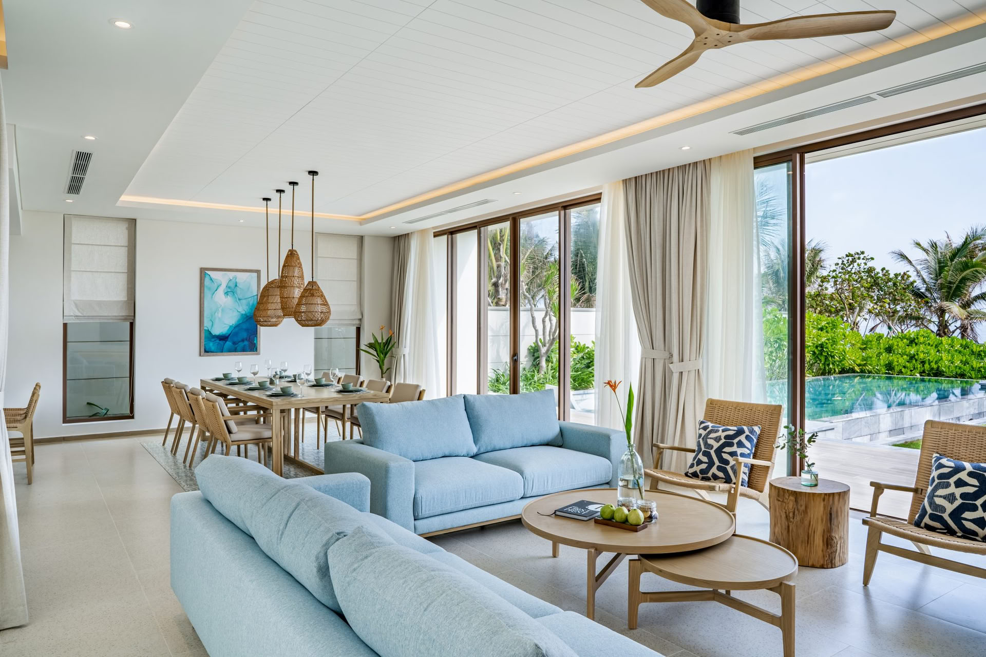 Villa con piscina frente a la playa de cuatro dormitorios – acceso al Ocean Club