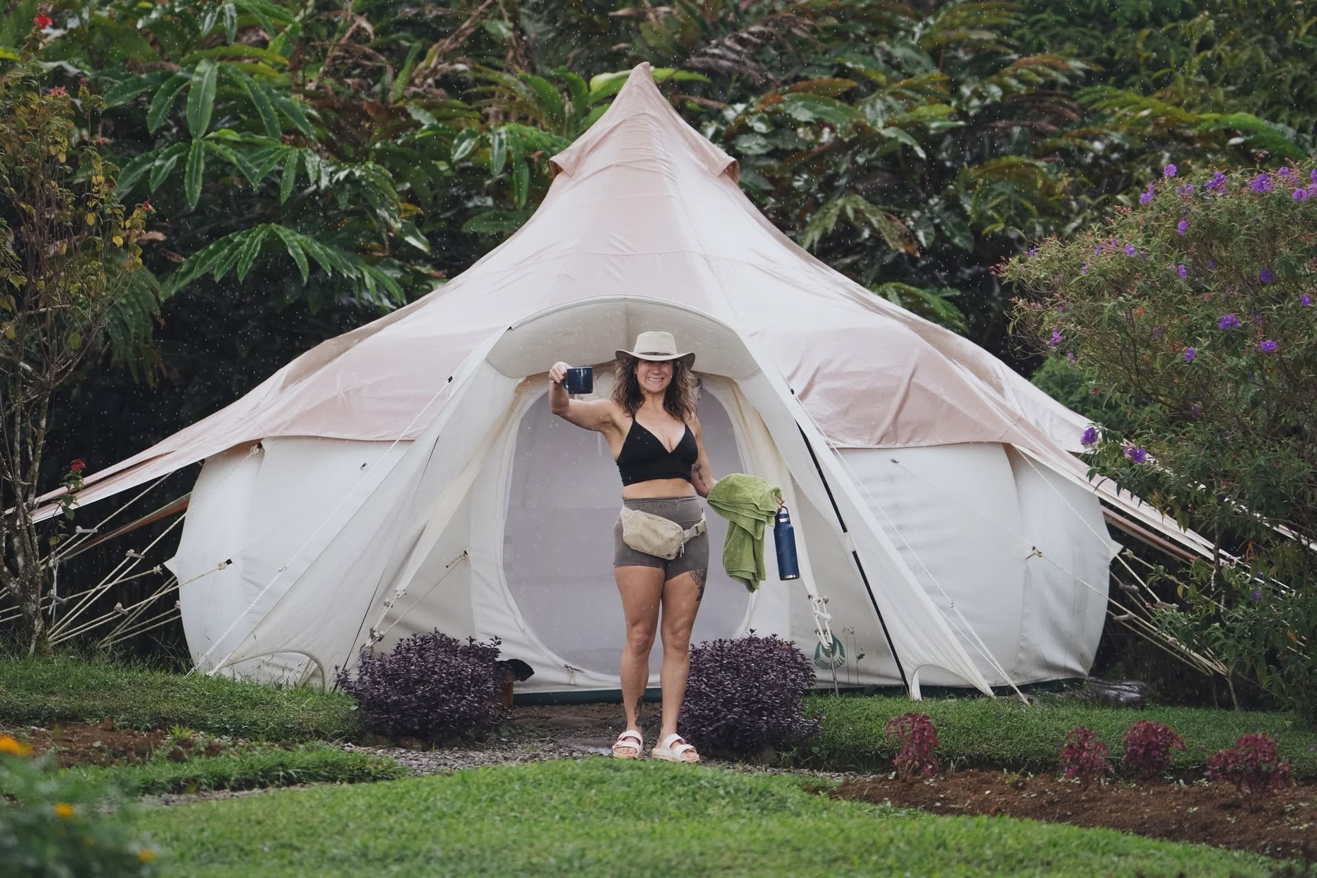 Tienda privada en la naturaleza