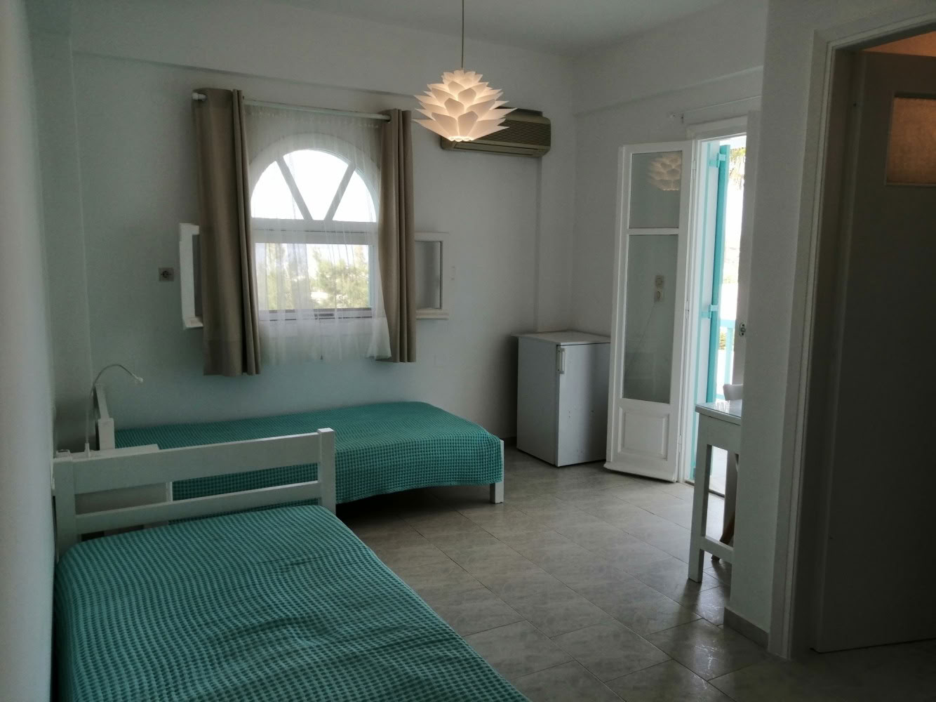Family Room con Balcony