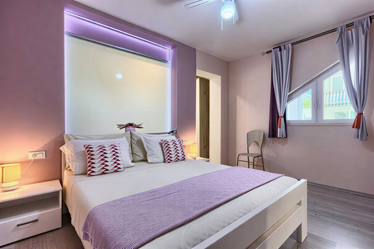 Purple room