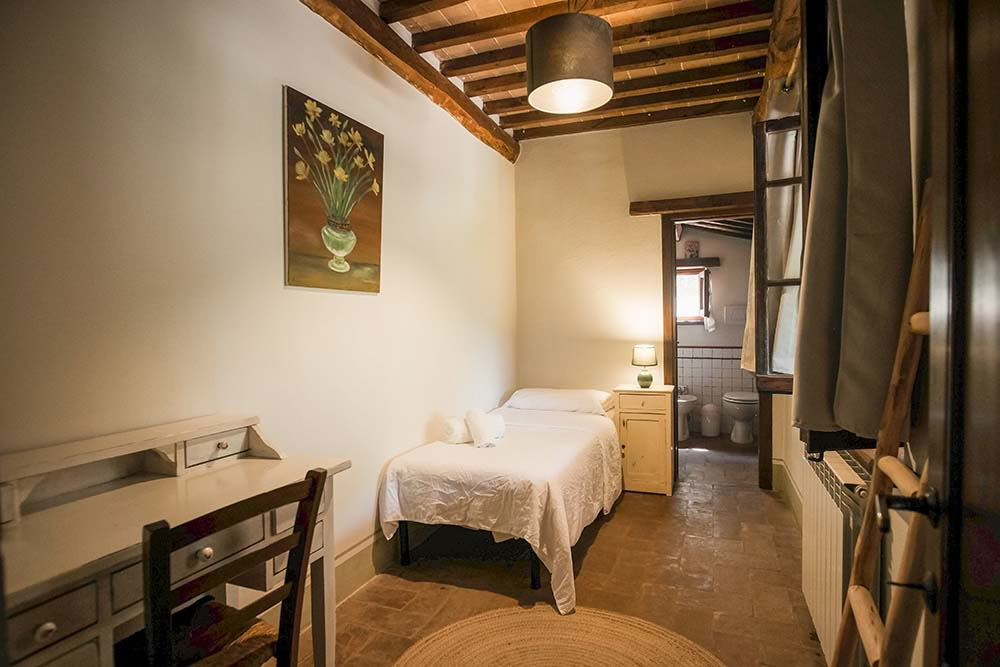 Habitación individual con baño privado