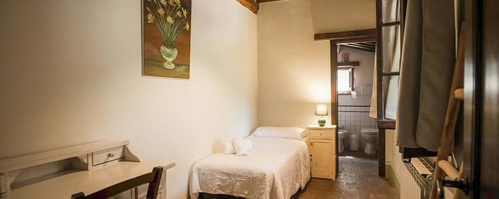 Habitación individual con baño privado