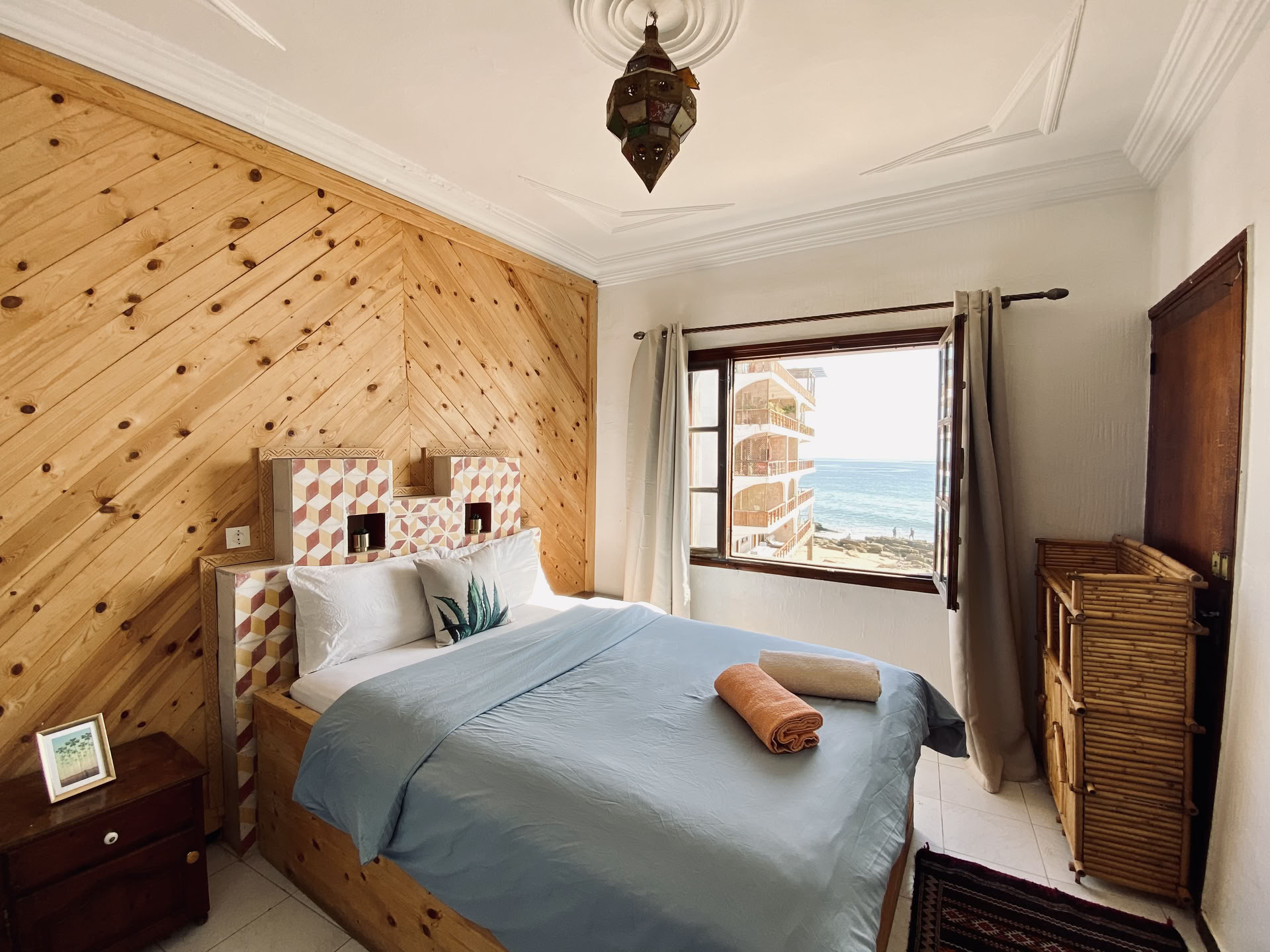 Habitación compartida con vista al mar