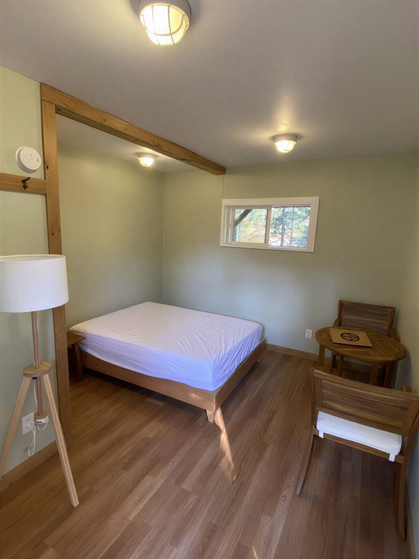 Bell Hotel (1 cama queen)