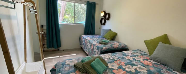 Cabaña moderna de 1 dormitorio