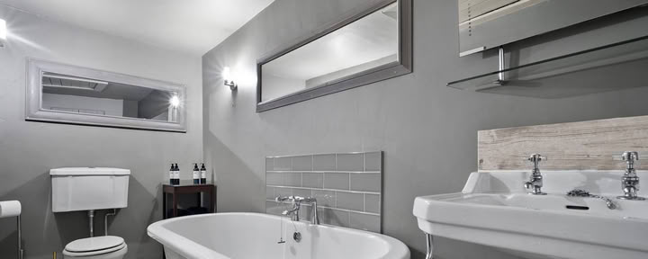 Habitación doble individual de lujo con baño privado y cama super king