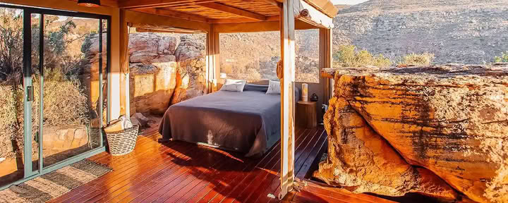 Chalet con tienda