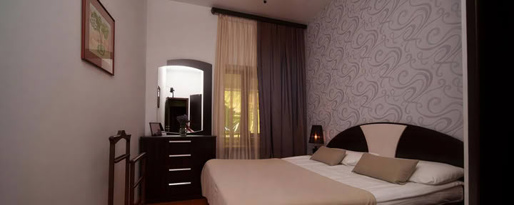 Habitación doble con acceso al jardín