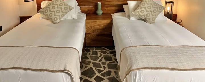THE MENTA ROOM